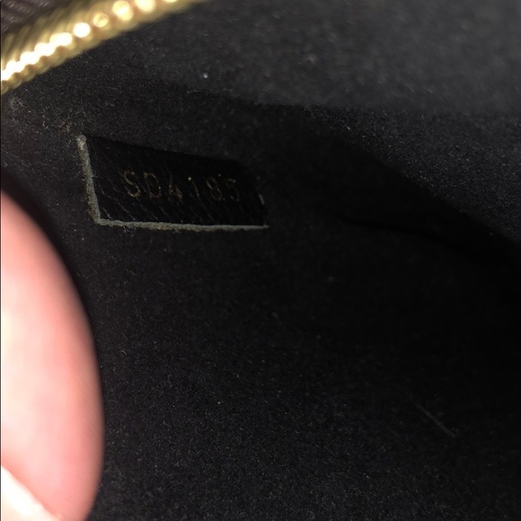 Louis Vuitton crossbody - Picture 8 of 8